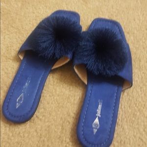 Pom Pom slippers